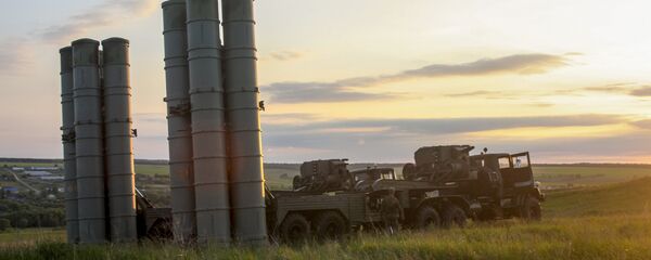 Hệ thống tên lửa đất-đối-không S-300 của Nga - Sputnik Việt Nam