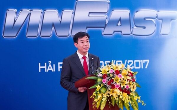 Ông Nguyễn Việt Quang, Phó chủ tịch Vingroup tại lễ khởi công dự án tổ hợp sản xuất ôtô Vinfast tại khu kinh tế Đình Vũ - Cát Hải (Hải Phòng), sáng 2/9. Ông Nguyễn Việt Quang, Phó chủ tịch Vingroup tại lễ khởi công dự án tổ hợp sản xuất ôtô Vinfast tại khu kinh tế Đình Vũ - Cát Hải (Hải Phòng), sáng 2/9. - Sputnik Việt Nam