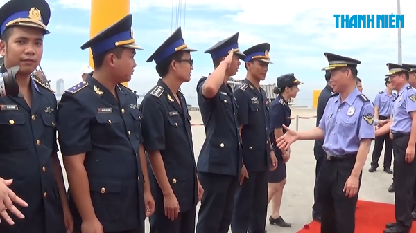 Bộ Tư lệnh Cảnh sát biển, UBND TP Đà Nẵng và các đơn vị quân đội đã đón 189 sĩ quan và thủy thủ thuộc lực lượng Bảo vệ bờ biển Hàn Quốc thăm xã giao Đà Nẵng - Sputnik Việt Nam