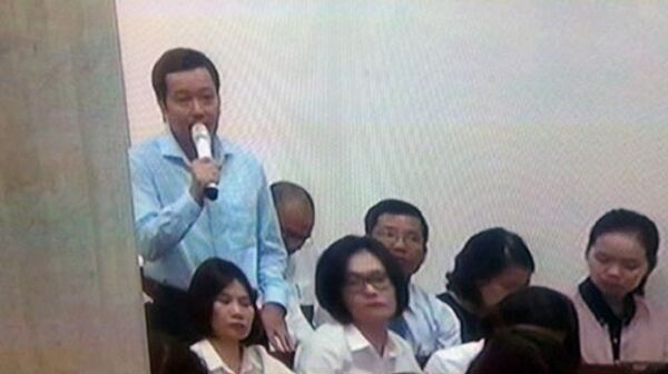 Ông Võ Quang Huy trả lời thẩm vấn tại tòa - Sputnik Việt Nam