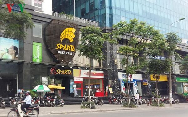 Cư dân cụm chung cư 165 Thái Hà hiện vẫn đang tố khổ do cung cách quản lý của Sông Hồng Land - Sputnik Việt Nam