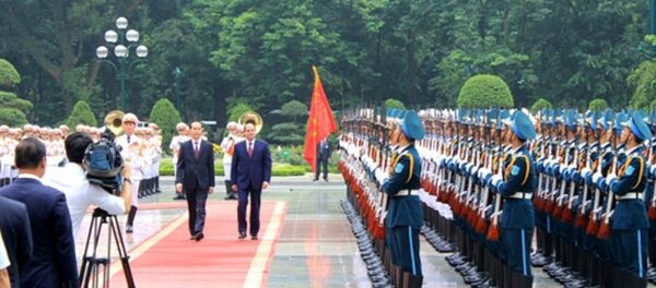 Chủ tịch Việt Nam Trần Đại Quang và Tổng thống Ai cập duyệt đội danh dự - Sputnik Việt Nam