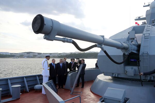 Tổng thống Putin thị sát tàu hộ tống Sovershennyi - Sputnik Việt Nam