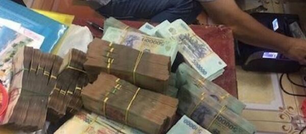 Một phần tang vật được cơ quan Cảnh sát điều tra thu giữ. - Sputnik Việt Nam