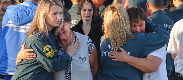 Người tị nạn từ Ukraina ở phi trường Chelyabinsk - Sputnik Việt Nam