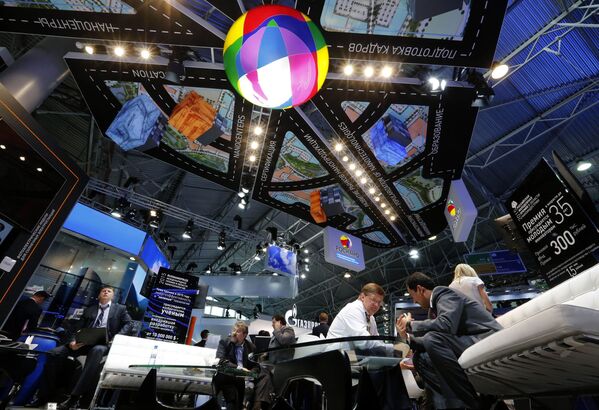 Gian trưng bày của tập đoàn Rosnano ở SPIEF XIX-2015 - Sputnik Việt Nam