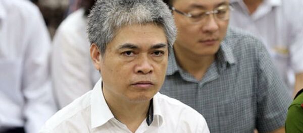 Bị cáo Nguyễn Xuân Sơn. Bị cáo Nguyễn Xuân Sơn. - Sputnik Việt Nam