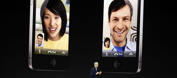 Apple CEO Tim Cook discusses the new iPhone 8 at the Steve Jobs Theater on the new Apple campus, Tuesday, Sept. 12, 2017, in Cupertino, California. - Sputnik Việt Nam