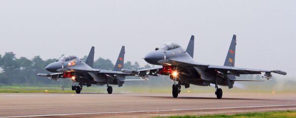Máy bay SU-30 của Trung Quốc - Sputnik Việt Nam
