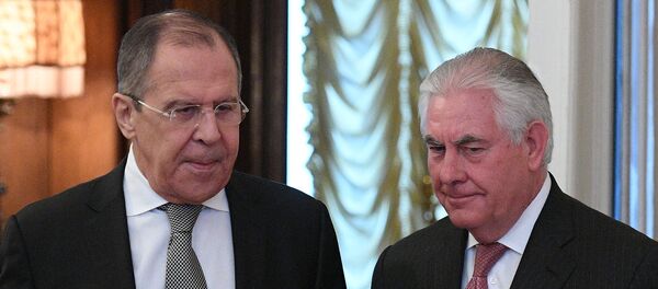 Ngoại trưởng Mỹ Rex Tillerson và Ngoại trưởng Nga Sergei Lavrov - Sputnik Việt Nam