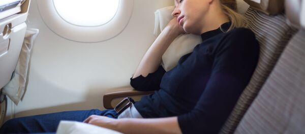 ngủ trên máy bay - Sputnik Việt Nam