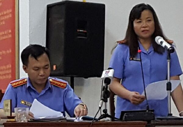 Đại diện VKSND TP Hà Nội bày tỏ quan điểm đối đáp tại phiên tòa, chiều 22-9 - Sputnik Việt Nam