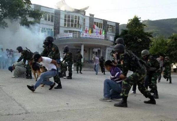 Diễn tập liên hợp chống tội phạm xuyên biên giới giữa Bộ đội Biên phòng Lai Châu (Việt Nam) với Bộ đội Biên phòng khu vực Mông Tự (Trung Quốc).  - Sputnik Việt Nam