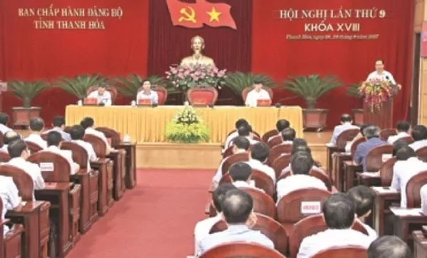 Ông Trịnh Văn Chiến - Bí thư Tỉnh uỷ Thanh Hoá chủ trì hội nghị Ban chấp hành Đảng bộ tỉnh Thanh Hóa lần thứ 9, khoá XVIII. Ông Trịnh Văn Chiến - Bí thư Tỉnh uỷ Thanh Hoá chủ trì hội nghị Ban chấp hành Đảng bộ tỉnh Thanh Hóa lần thứ 9, khoá XVIII. - Sputnik Việt Nam