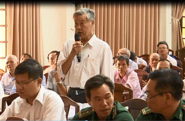 Cử tri Đà Nẵng bức xúc về vấn đề tham nhũng - Sputnik Việt Nam