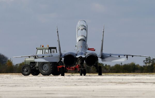 Chiến đấu cơ MiG-29 tại phi trường Batajina ở Serbia - Sputnik Việt Nam