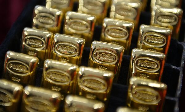 Cạm bẫy vàng: Nga và Trung Quốc ngăn chặn quyền bá chủ đô la như thế nào? Cạm bẫy vàng: Nga và Trung Quốc ngăn chặn quyền bá chủ đô la như thế nào? - Sputnik Việt Nam