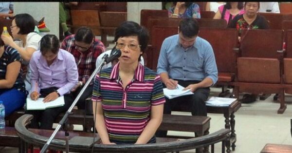 Bị cáo Châu Thị Thu Nga tại tòa Bị cáo Châu Thị Thu Nga tại tòa - Sputnik Việt Nam