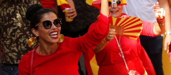 Người ủng hộ sự thống nhất của Tây Ban Nha - Sputnik Việt Nam