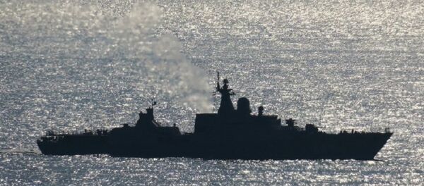 Tàu Gepard thứ 4 của Việt Nam (vẫn mang số hiệu tạm thời 487) tiến vào vịnh Tsemes - Sputnik Việt Nam