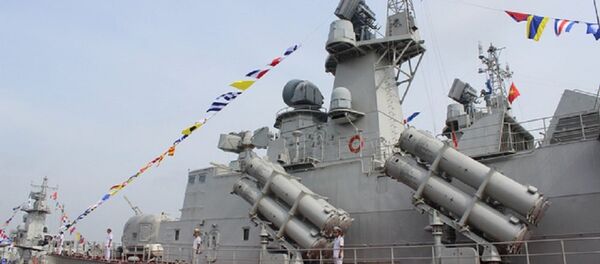 Một số hình ảnh về tàu tên lửa tấn công nhanh lớp Molniya do Việt Nam đóng - Sputnik Việt Nam