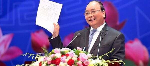 Tại Hội nghị với doanh nghiệp ngày 17/5, Thủ tướng Nguyễn Xuân Phúc công bố Chỉ thị số 20 về việc không thanh tra doanh nghiệp một năm quá một lần. - Sputnik Việt Nam