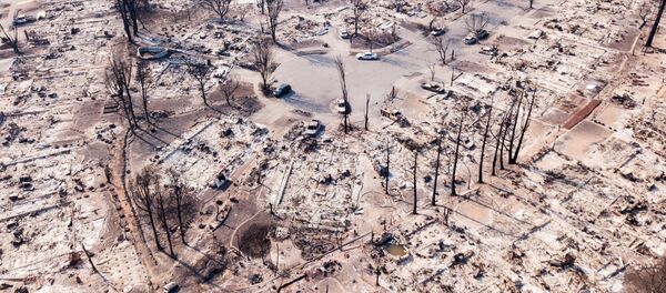 Hậu quả hỏa hoạn tại Santa Rosa, California, Hoa Kỳ Hậu quả hỏa hoạn tại Santa Rosa, California, Hoa Kỳ - Sputnik Việt Nam