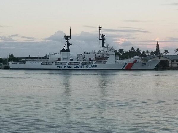 Tàu CSB 8020 với “màu áo” mới. - Sputnik Việt Nam