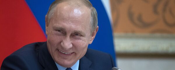 Ông Putin cười - Sputnik Việt Nam
