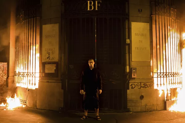 Piotr Pavlensky, họa sỹ người Nga đã đốt tòa nhà Ngân hàng Pháp tại Paris Piotr Pavlensky, họa sỹ người Nga đã đốt tòa nhà Ngân hàng Pháp tại Paris - Sputnik Việt Nam