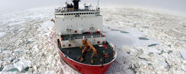 Tàu phá băng Healy của lực lượng Bảo vệ bờ biển Mỹ - Sputnik Việt Nam