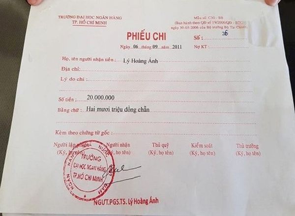 Phiếu chi ngày 6/9/2011, chi 20 triệu đồng nhưng hoàn toàn không ghi lý do chi - Sputnik Việt Nam