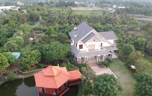 Diện tích khuôn viên căn biệt phủ khoảng 7.000m2, mặt tiền hướng ra bờ sông Sài Gòn - Sputnik Việt Nam