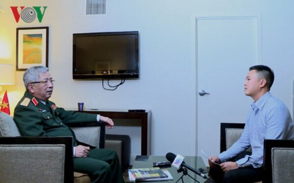 Phóng viên VOV thường trú tại Mỹ phỏng vấn Thượng tướng, Thứ trưởng Bộ Quốc phòng Nguyễn Chí Vịnh - Sputnik Việt Nam