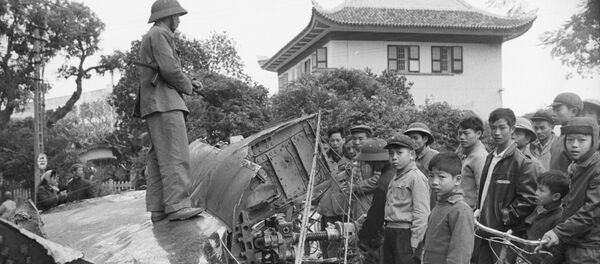 Xác máy bay B52 bị bắn rơi ở Hà Nội Xác máy bay B52 bị bắn rơi ở Hà Nội - Sputnik Việt Nam