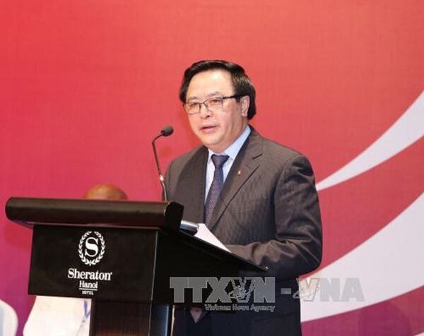 Đồng chí Hoàng Bình Quân, Uỷ viên Trung ương Đảng, Trưởng Ban Đối ngoại Trung ương.  - Sputnik Việt Nam