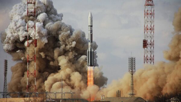 Tên lửa vũ trụ “Proton-M” - Sputnik Việt Nam