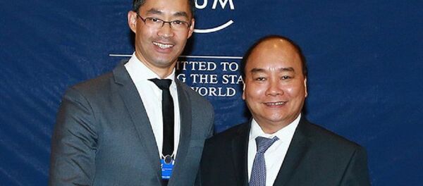 Thủ tướng Nguyễn Xuân Phúc tiếp Giám đốc điều hành Diễn đàn Kinh tế Thế giới (WEF) Philipp Roesler. Thủ tướng Nguyễn Xuân Phúc tiếp Giám đốc điều hành Diễn đàn Kinh tế Thế giới (WEF) Philipp Roesler. - Sputnik Việt Nam