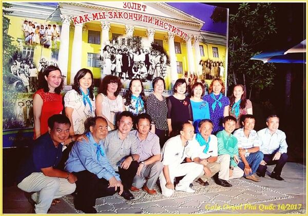 Việt Nam rộn ràng kỷ niệm Cách mạng Tháng Mười Nga - Sputnik Việt Nam