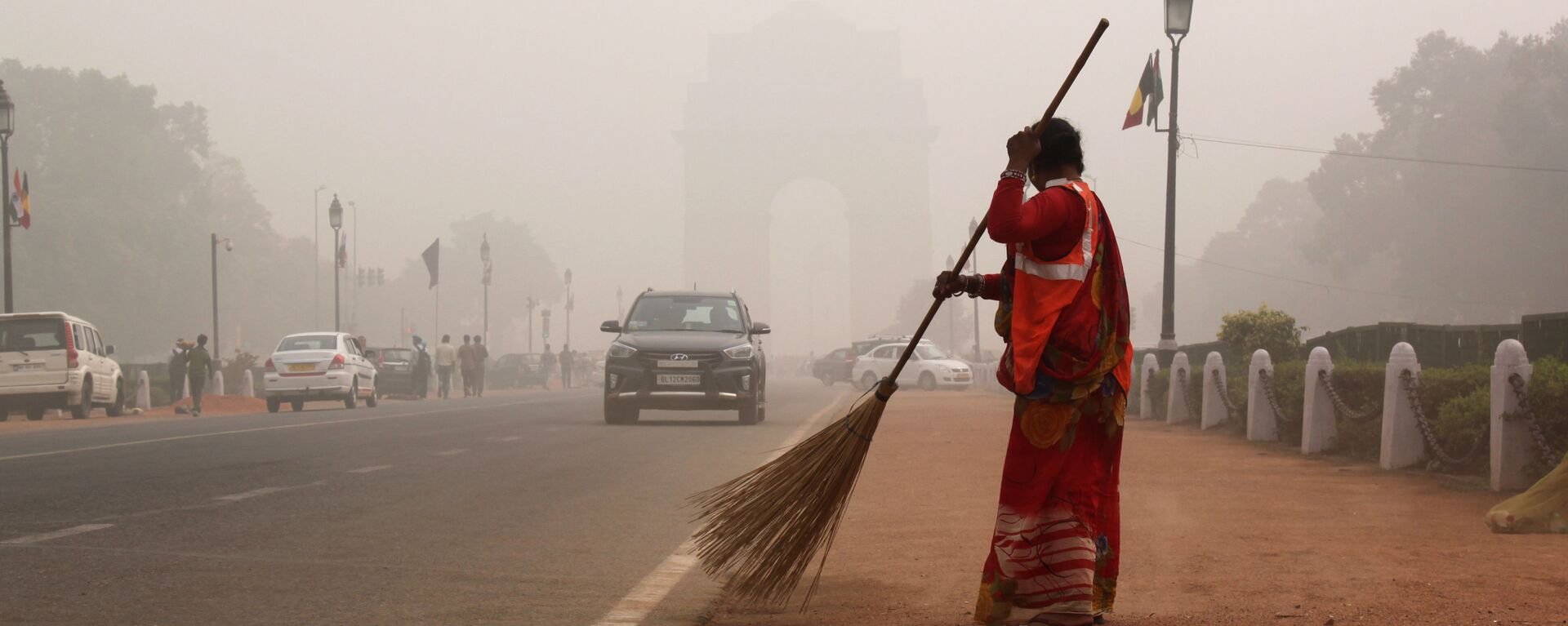 Khói mù trên đại lộ Raj Pathh ở New Delhi, Ấn Độ - Sputnik Việt Nam, 1920, 20.01.2022