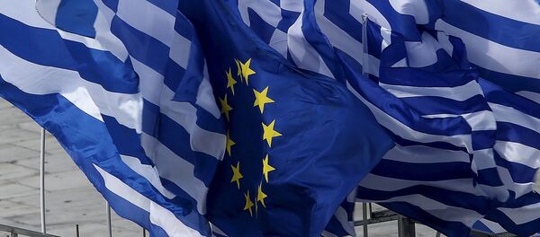 Quốc kỳ Hy Lạp và EU - Sputnik Việt Nam
