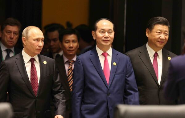 Chủ tịch nước Trần Đại Quang chủ trì Phiên họp kín thứ nhất Hội nghị các Nhà lãnh đạo Kinh tế APEC lần thứ 25 - Sputnik Việt Nam