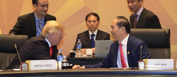 Chủ tịch nước Trần Đại Quang và Tổng thống Hoa Kỳ Donald Trump Chủ tịch nước Trần Đại Quang và Tổng thống Hoa Kỳ Donald Trump - Sputnik Việt Nam
