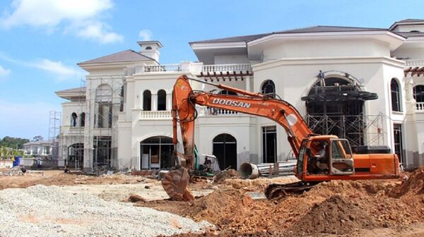 Cần tạo điều kiện để những ngành cạnh tranh như dịch vụ, công nghệ cao, y tế giáo dục, vui chơi giải trí, thương mại... phát triển ở những đặc khu. Trong ảnh: khu giải trí phức hợp dự kiến có kinh doanh casino sắp hoàn thành ở huyện đảo Phú Quốc, Kiên Giang - Sputnik Việt Nam