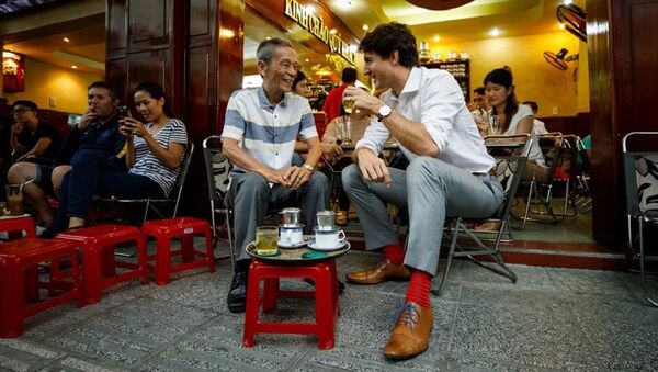 Nguyen Cong Hiep from the Canadian Consulate showed me around today. - Sputnik Việt Nam