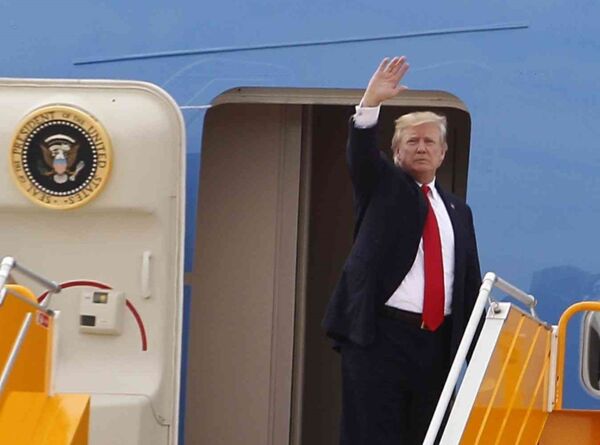 Tổng thống Hoa Kỳ Donald Trump lên đường ra Hà Nội - Sputnik Việt Nam