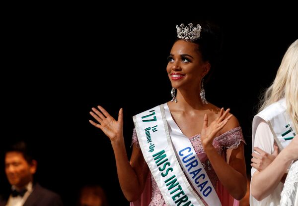 Thí sinh  đại diện cho Curacao, Chanelle Wilhelmina Maria, Á hậu 1 tại  Miss International 2017 - Sputnik Việt Nam