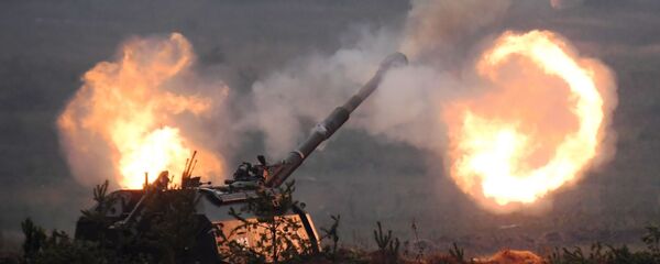 Pháo tự hành Msta-S trên thao trường ở khu vực Minsk - Sputnik Việt Nam