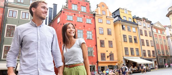 Đôi vợ chồng trẻ ở Stockholm, Thụy Điển Đôi vợ chồng trẻ ở Stockholm, Thụy Điển - Sputnik Việt Nam