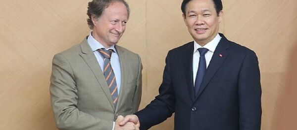 Phó Thủ tướng Vương Đình Huệ tiếp Đại sứ EU tại Việt Nam Phó Thủ tướng Vương Đình Huệ tiếp Đại sứ EU tại Việt Nam - Sputnik Việt Nam